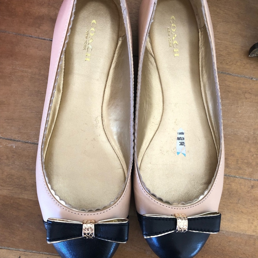 Coach flats